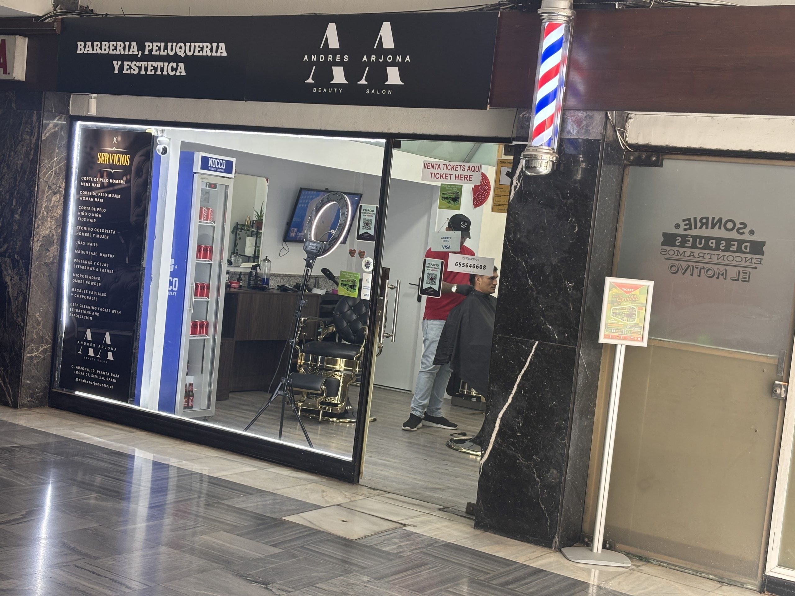 Barbería Andrés de Arjona tu estilo nuestra pasión corazón de Sevilla